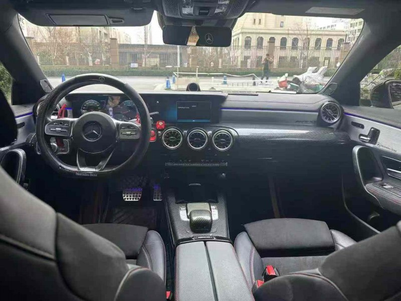 徐州21年奔驰CLA6