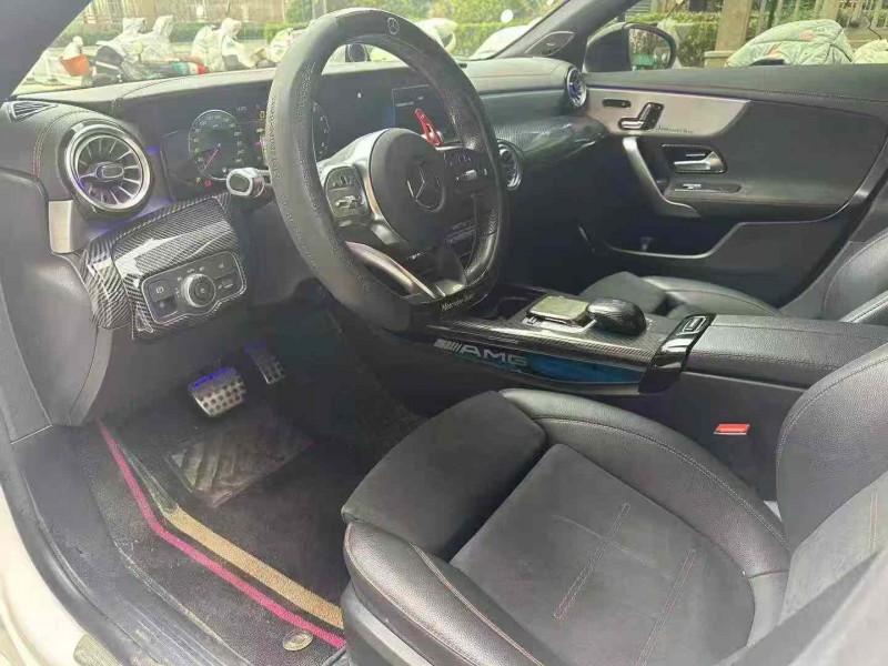 徐州21年奔驰CLA8