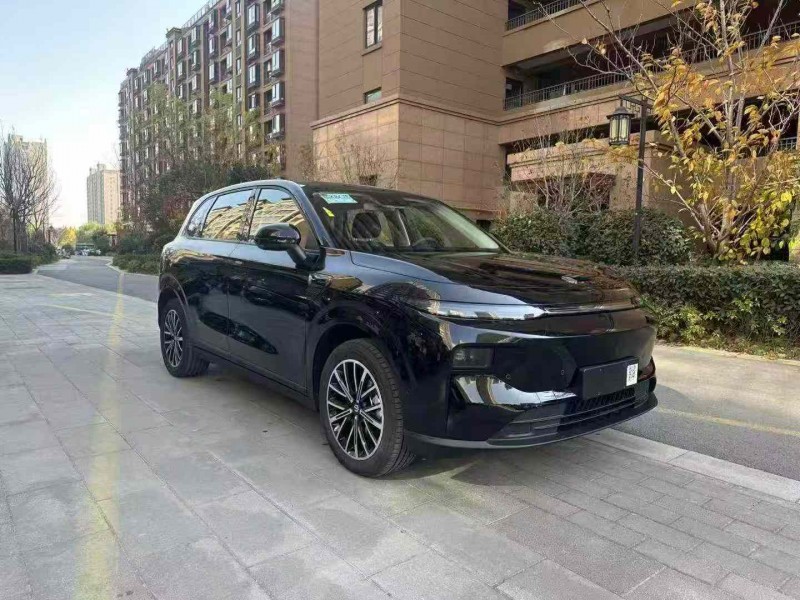 徐州25年零跑汽车B103