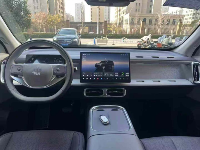 徐州25年零跑汽车B107