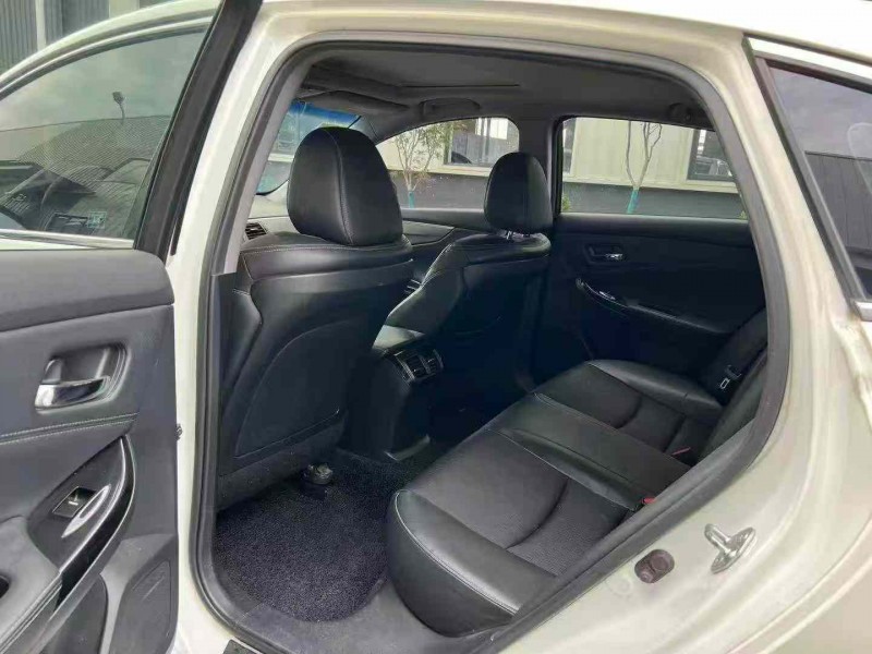 徐州16年本田思铂睿4