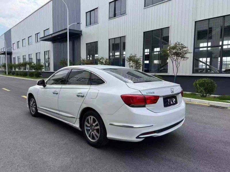 徐州16年本田思铂睿8