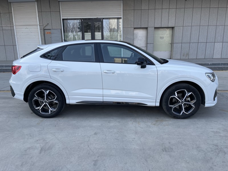 济宁24年奥迪Q37