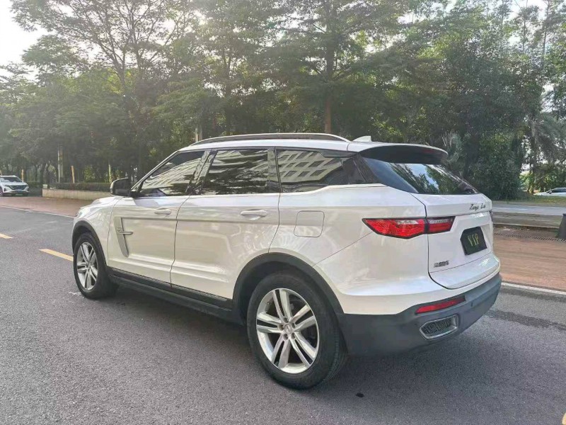 东莞19年众泰T7007