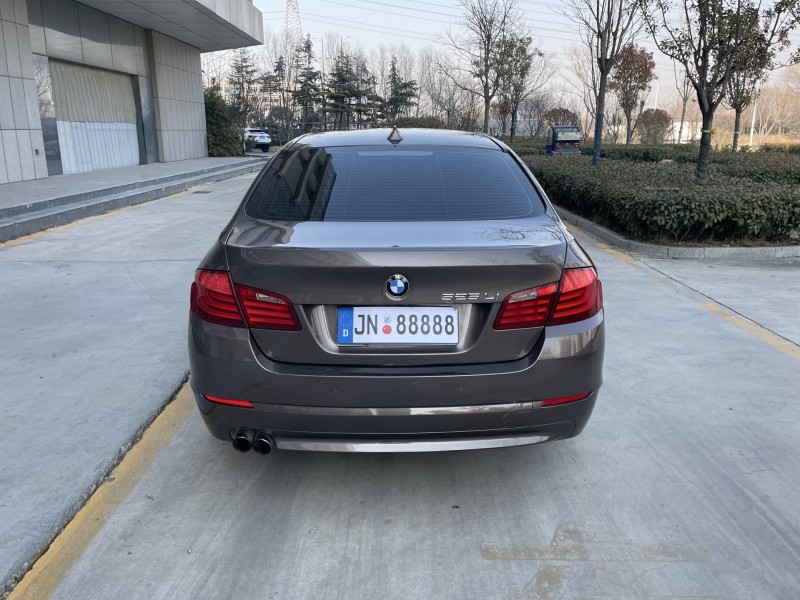 济宁13年宝马5系9