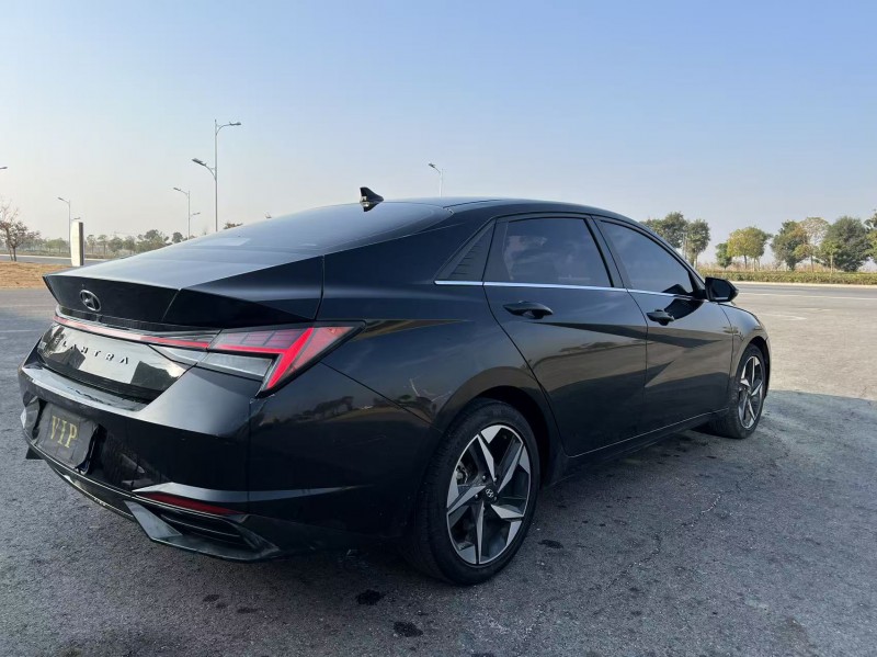 盐城19年现代伊兰特8