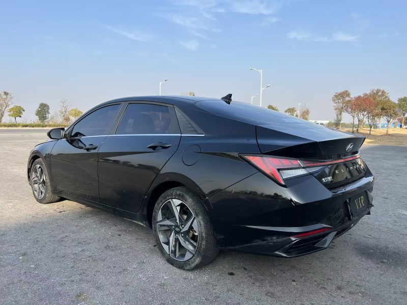 盐城19年现代伊兰特9