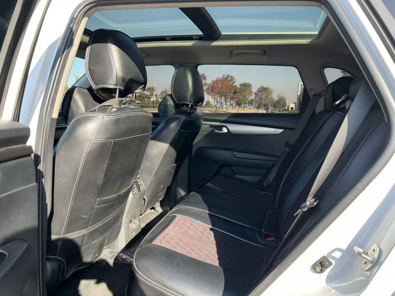 盐城18年起亚智跑5