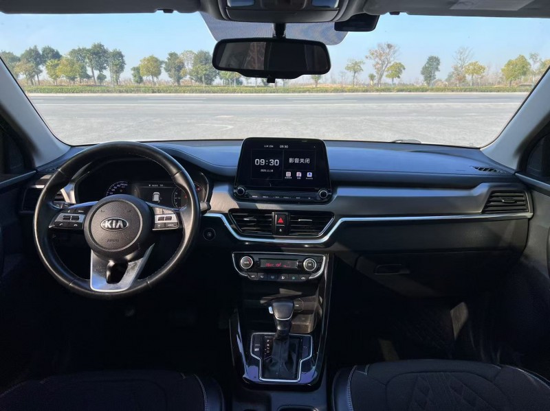 盐城18年起亚智跑7