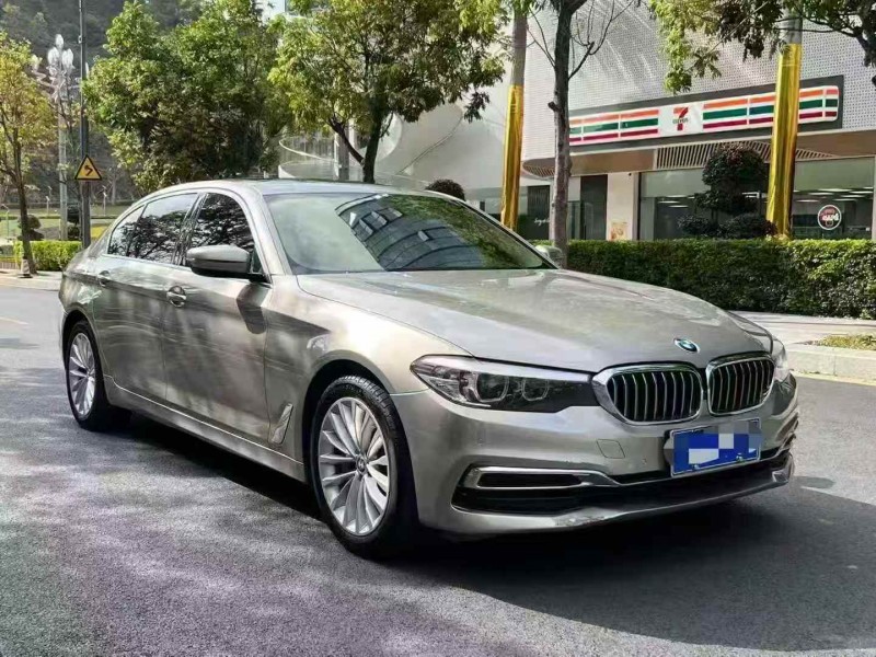 广州19年宝马5系3