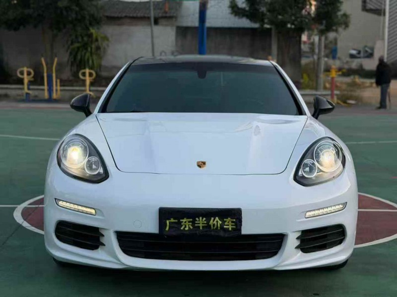 广州16年保时捷帕拉梅拉1