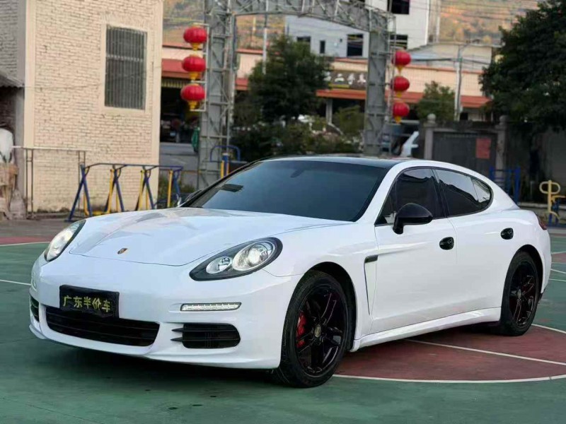 广州16年保时捷帕拉梅拉2