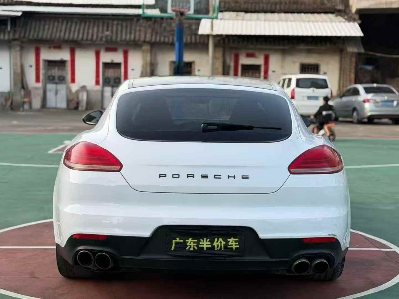 广州16年保时捷帕拉梅拉9