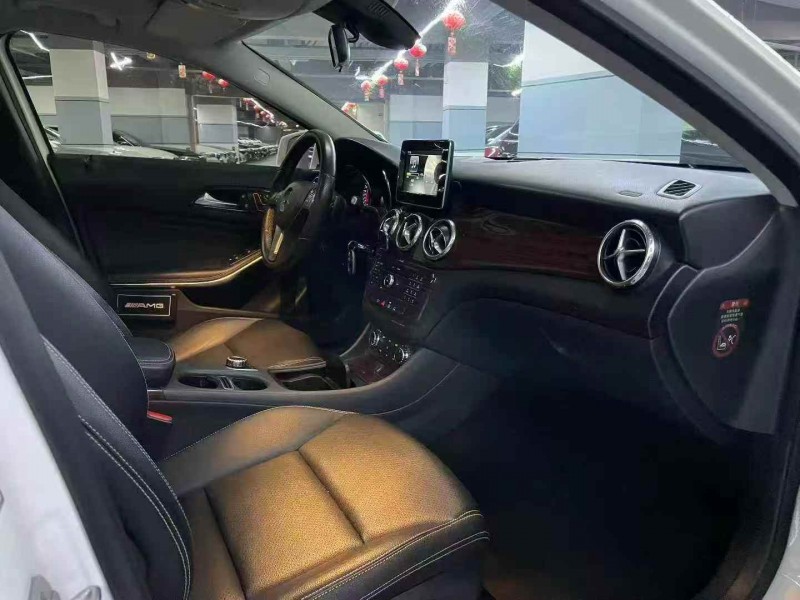 广州16年奔驰GLA7