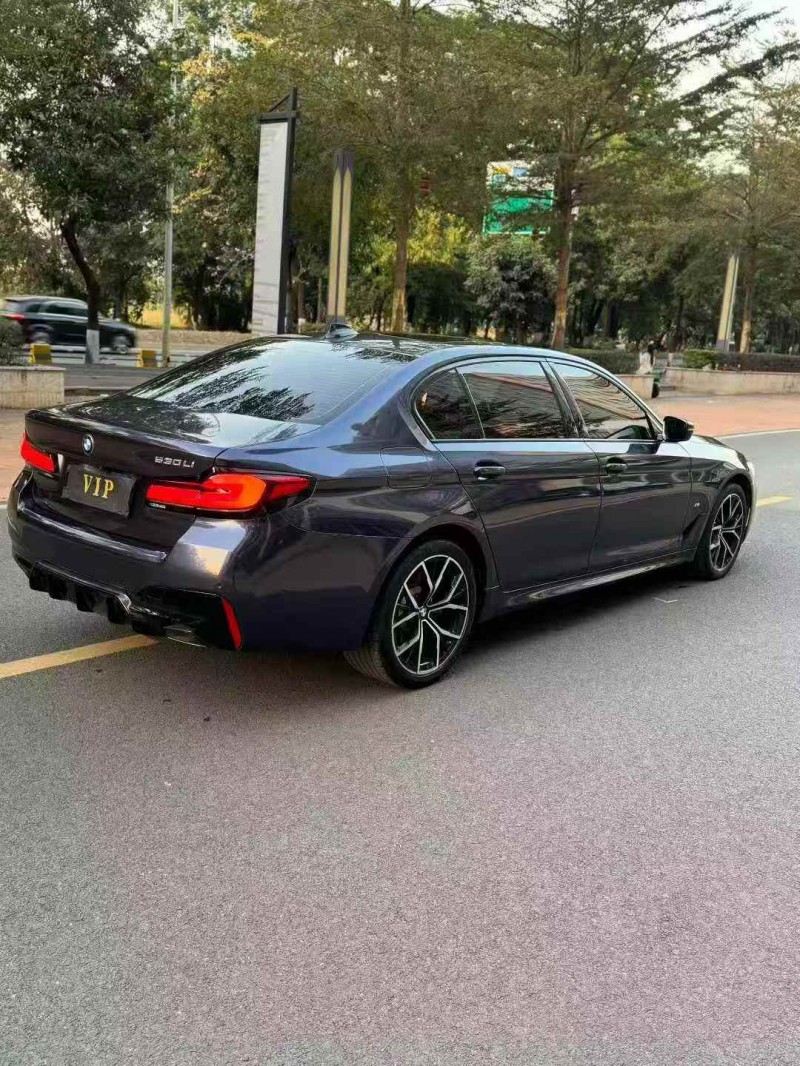 广州21年宝马5系4