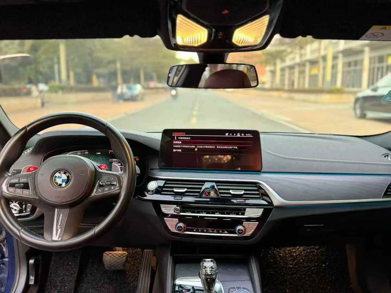 广州21年宝马5系8