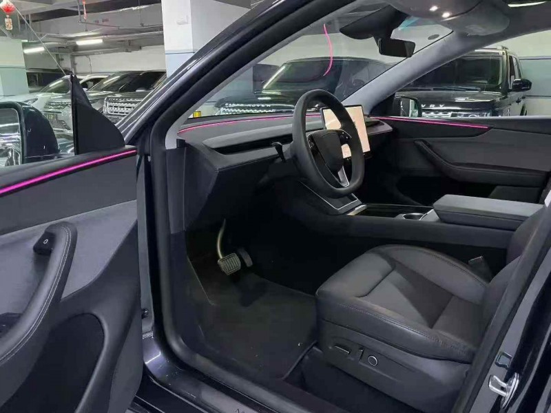 广州25年特斯拉MODEL Y4