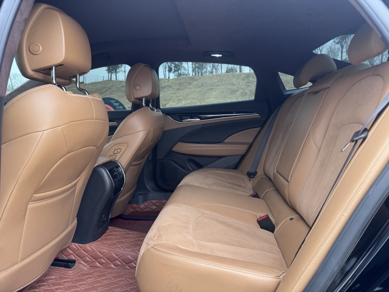 郑州21年别克君越8