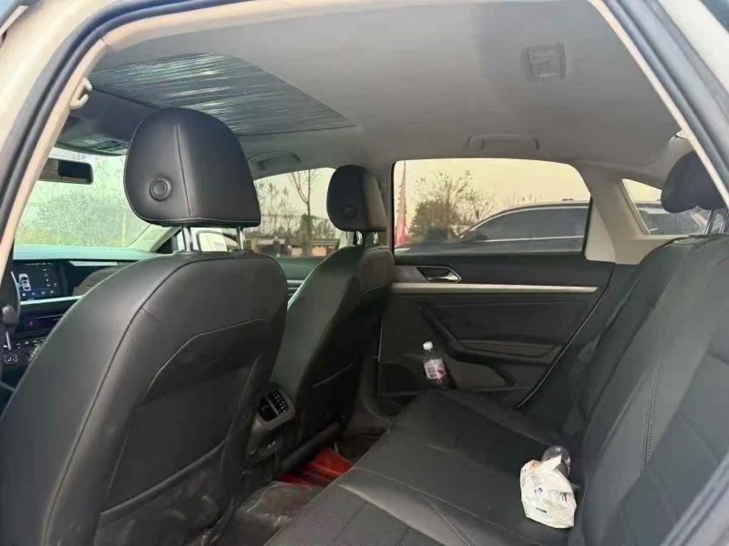 菏泽19年大众朗逸5