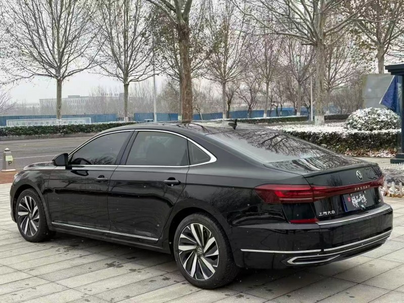 青岛22年大众帕萨特7
