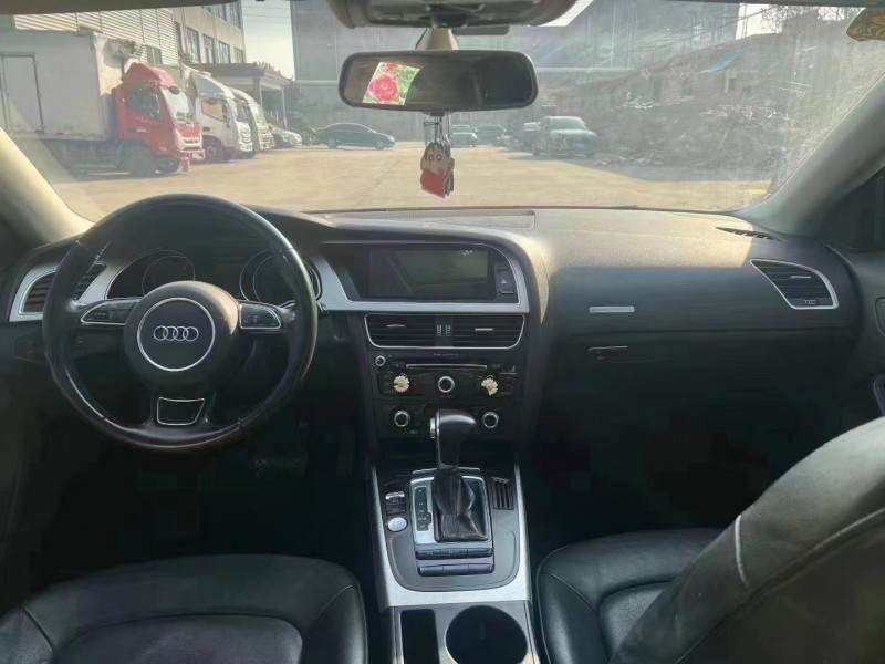 青岛16年奥迪A54