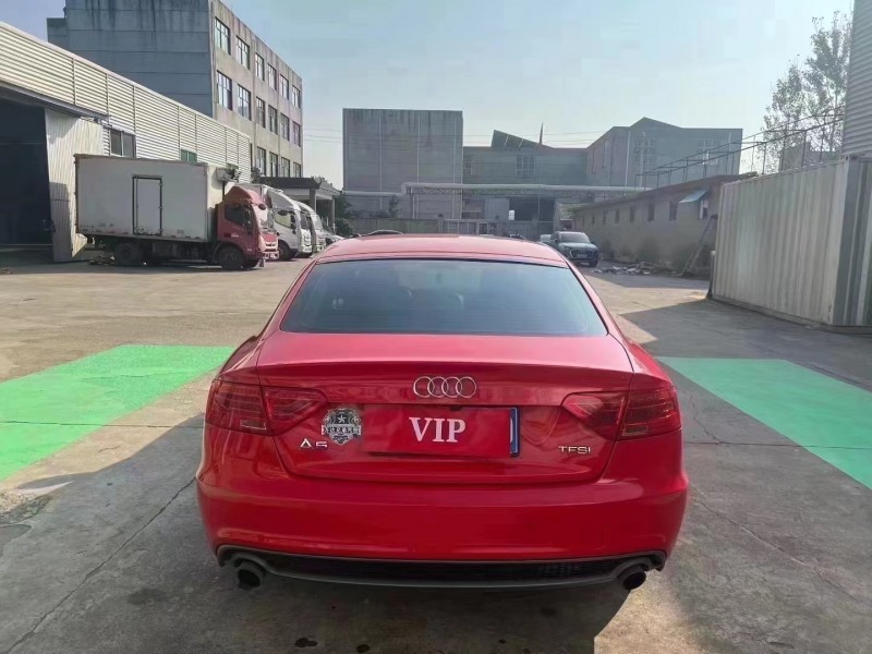 青岛16年奥迪A59