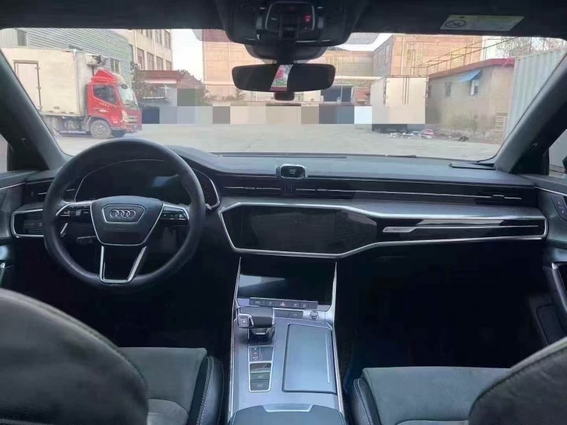 青岛22年奥迪A6L4