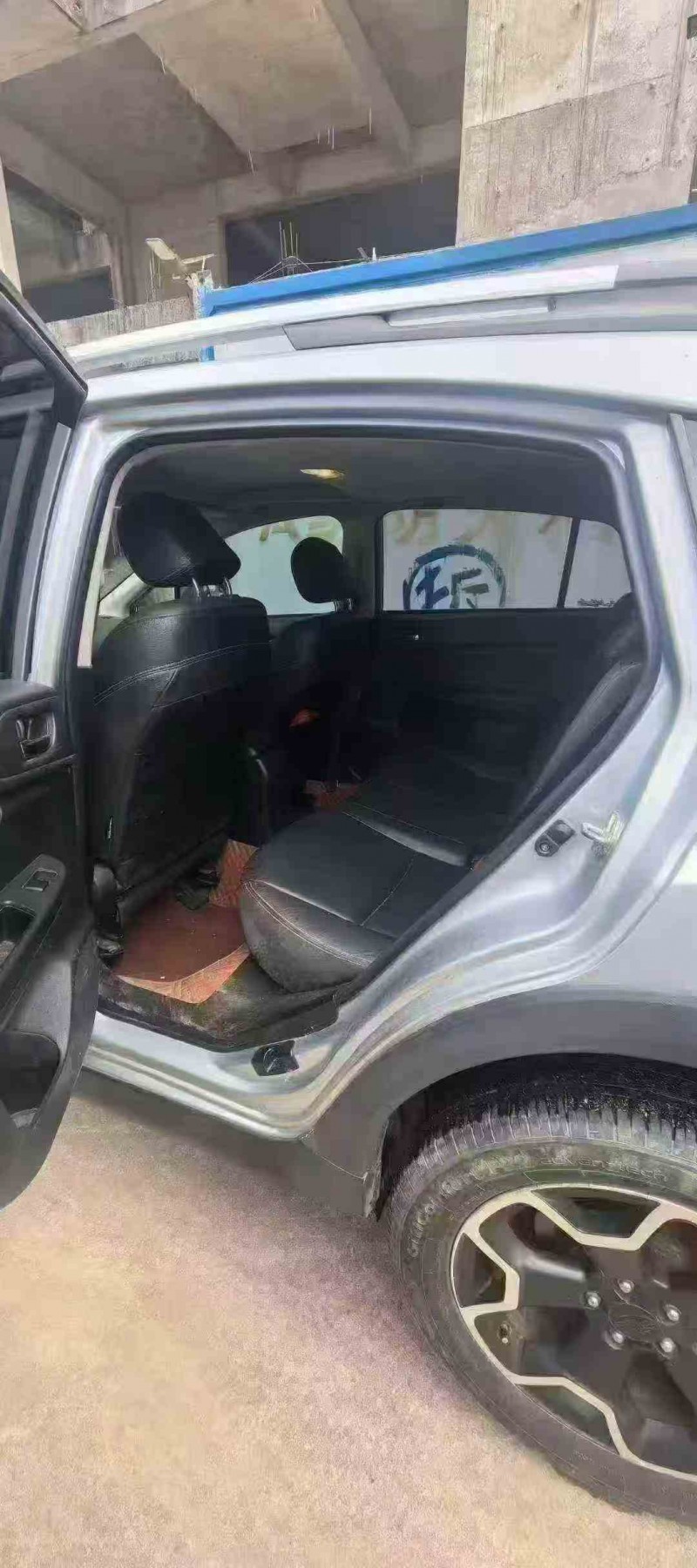 钦州14年斯巴鲁XV6