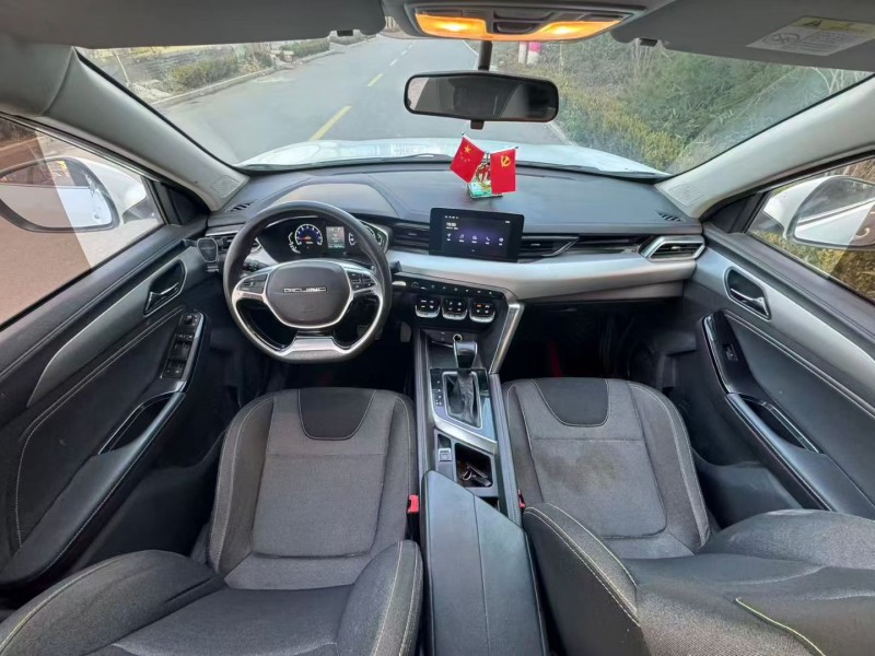 淄博20年北汽制造绅宝5