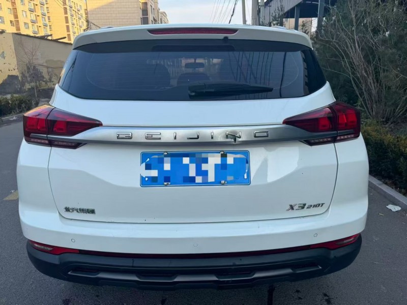 淄博20年北汽制造绅宝9