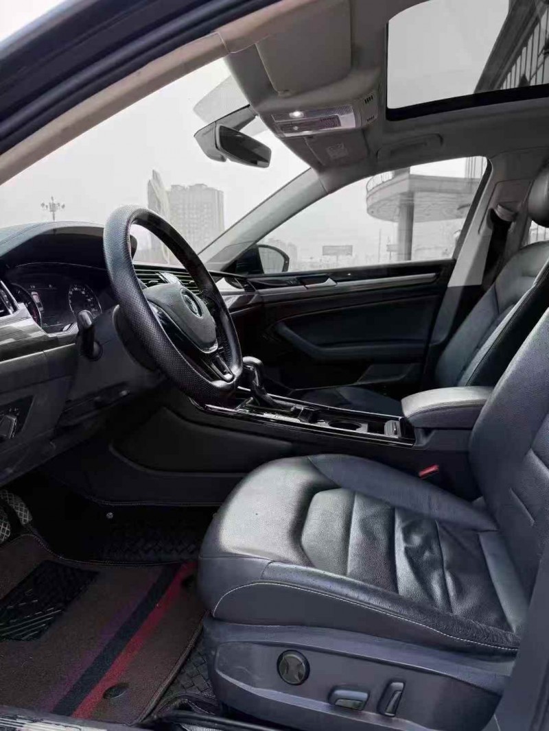 吉林20年大众辉昂7