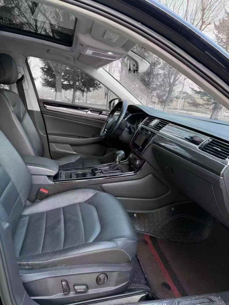 吉林20年大众辉昂8