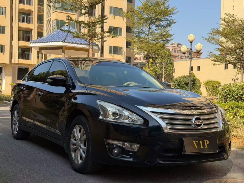 东莞13年日产天籁3