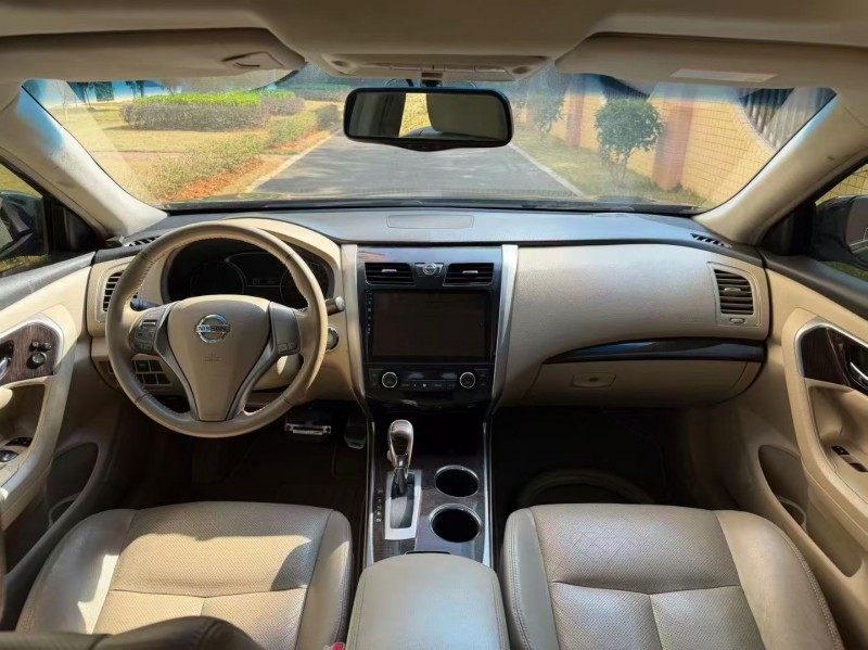 东莞13年日产天籁9