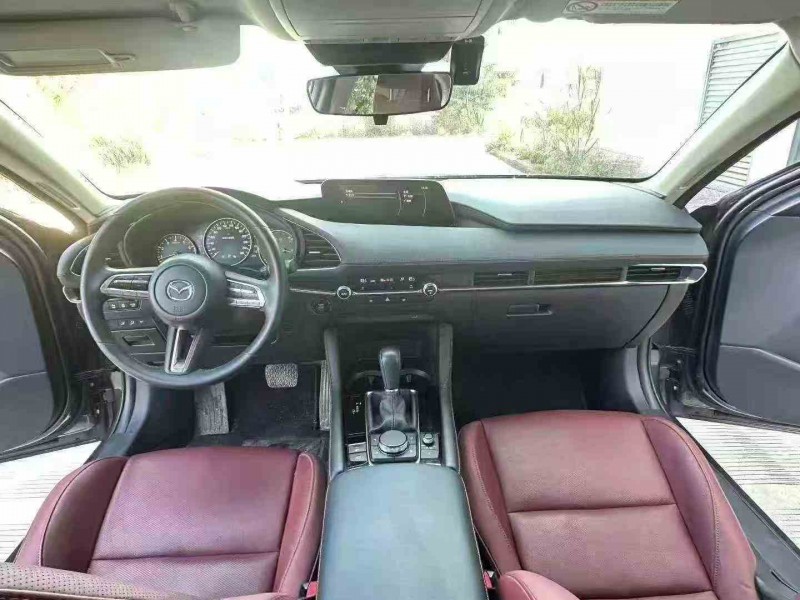 梧州25年马自达昂克赛拉5