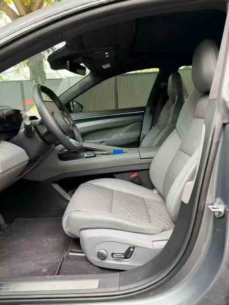 重庆24年极氪汽车0017