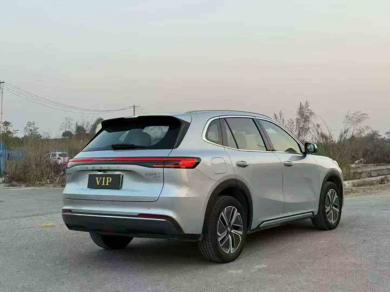 貴港25年吉利銀河7