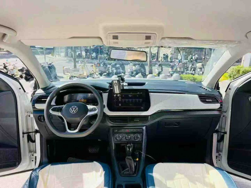 深圳25年大众途岳5