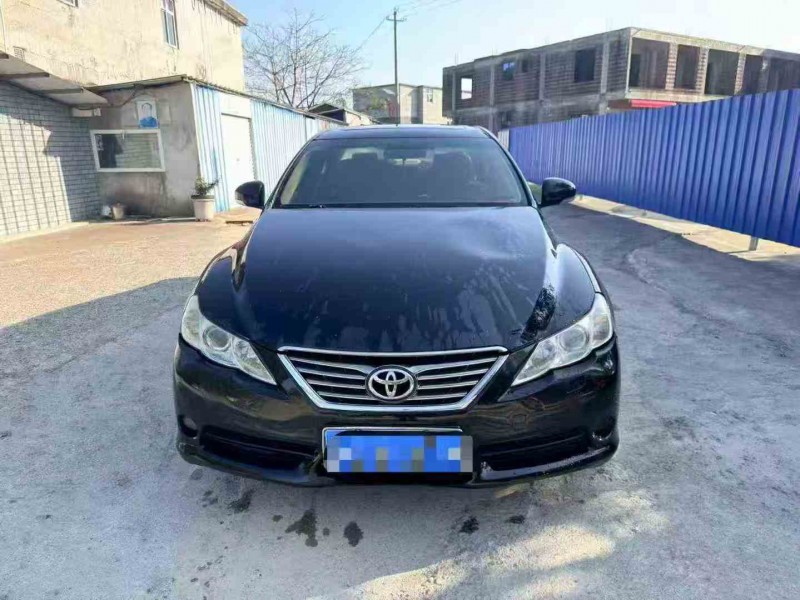 桂林10年丰田锐志1