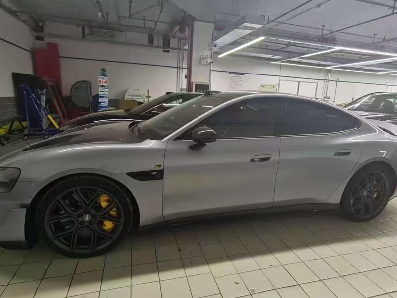 襄阳25年小米SU73