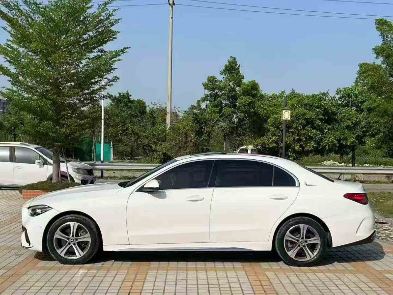 珠海22年奔驰C2