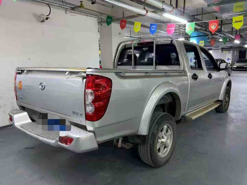 成都21年长城汽车风骏8