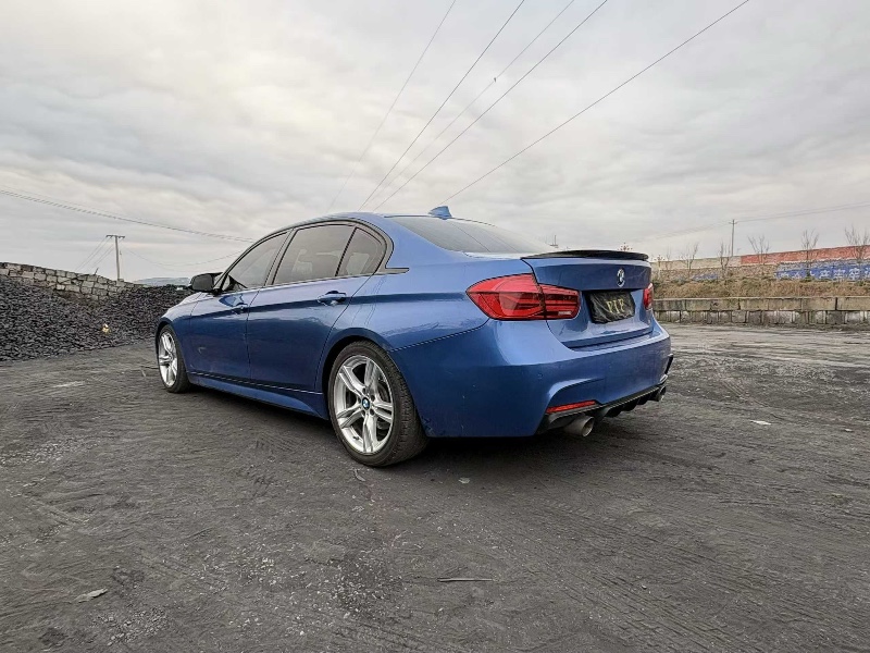 毕节16年宝马3系4