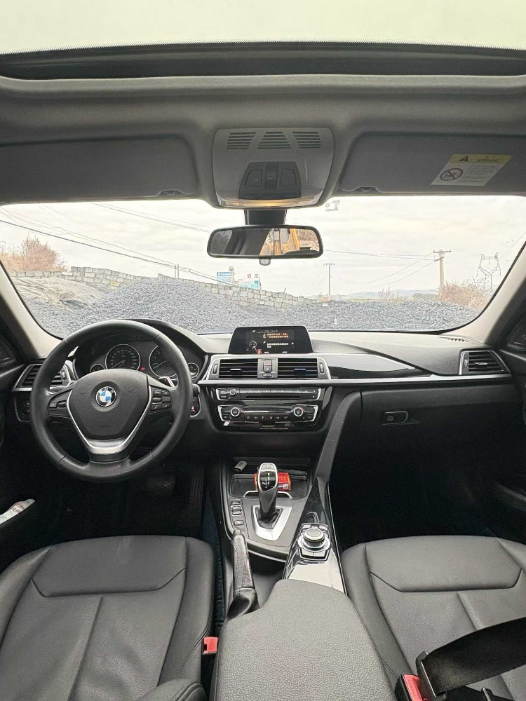 毕节16年宝马3系7