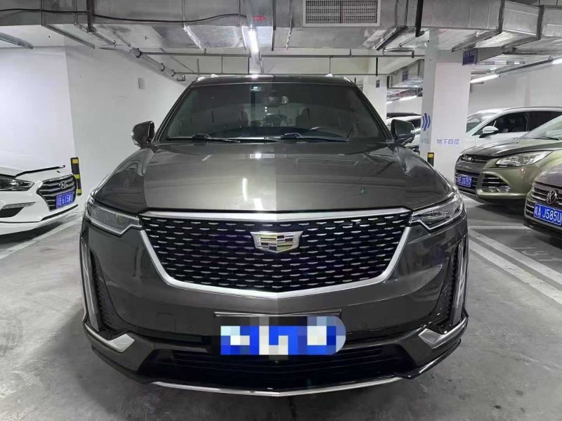 成都21年凯迪拉克XT61