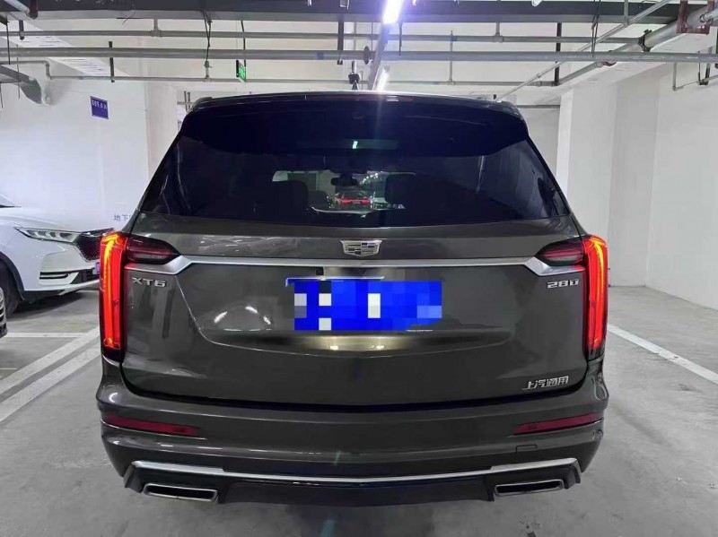 成都21年凯迪拉克XT69