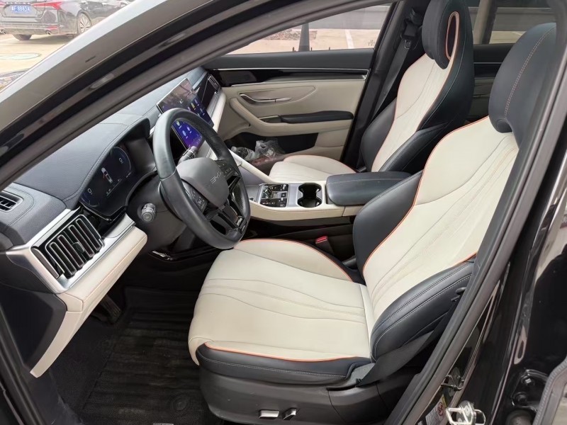 保定23年比亚迪宋5