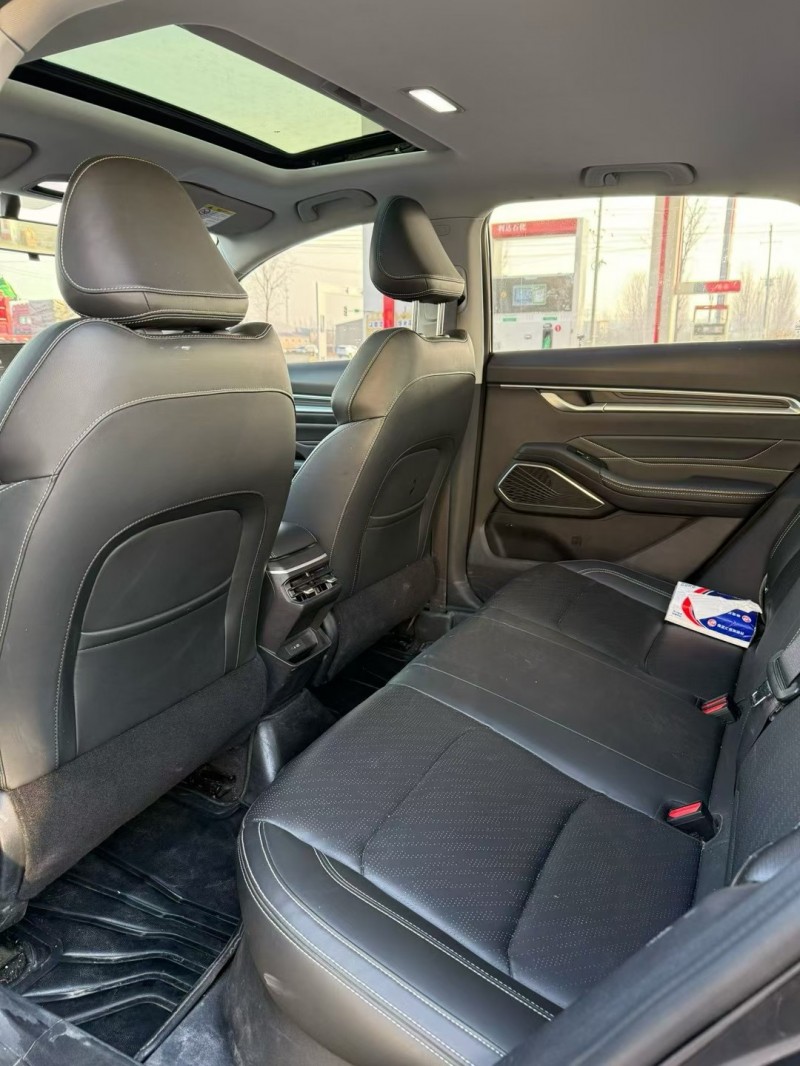 保定22年吉利帝豪5