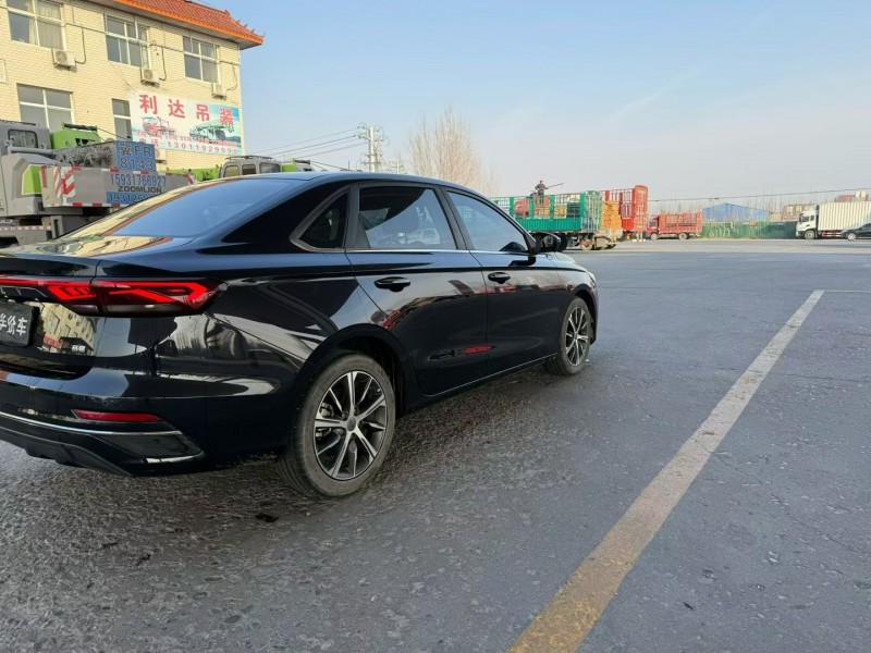 保定22年吉利帝豪7