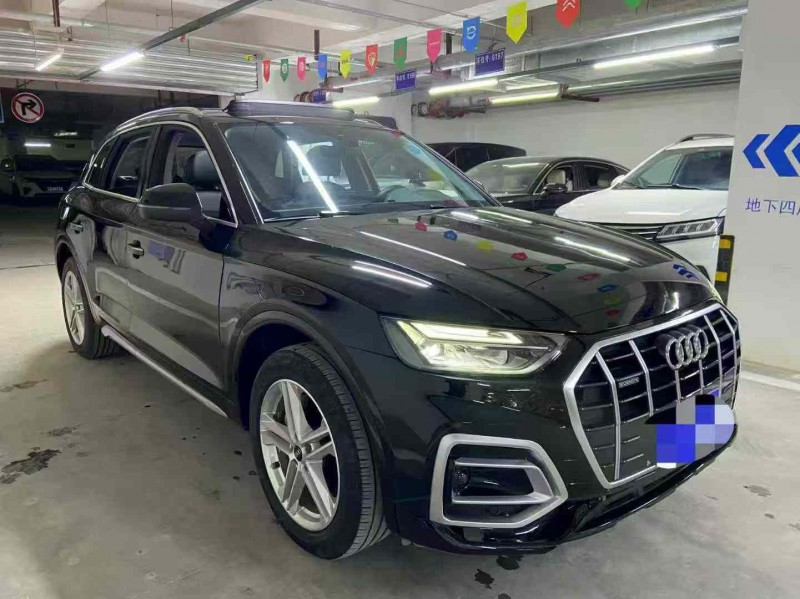 成都22年奥迪Q52